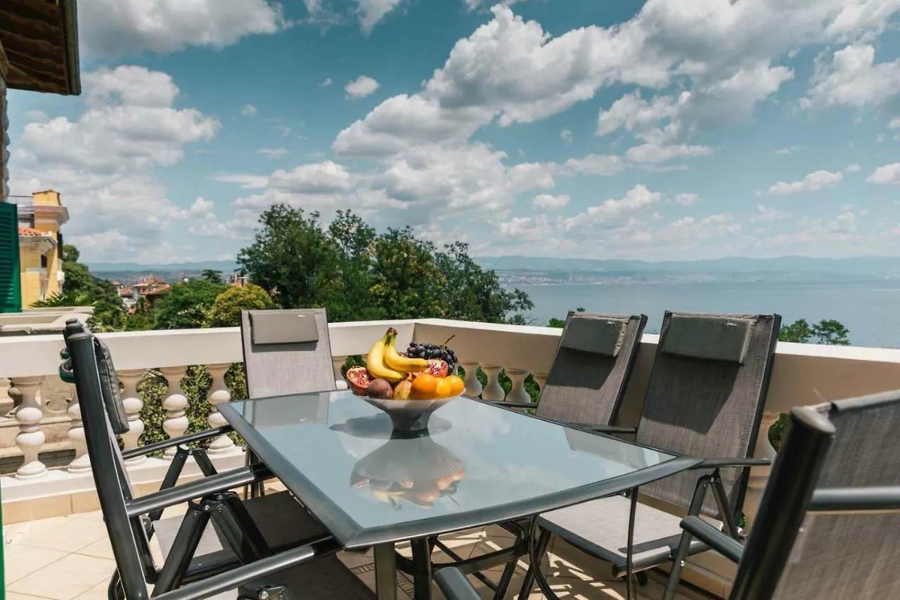 Vila Caterina Apartment Lovran